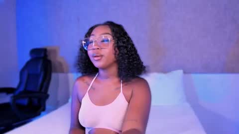 kishalove_ online show from November 12, 10:37 am