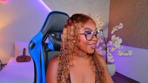 Snapshot of kishalove_ chatting on June 24, 10:03 am kishalove_ online show from June 24, 10:03 am