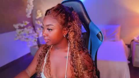 Snapshot of kishalove_ chatting on July 27, 10:11 am kishalove_ online show from July 27, 10:11 am