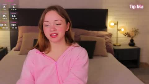 Kiss Moon online show from February 5, 7:18 pm