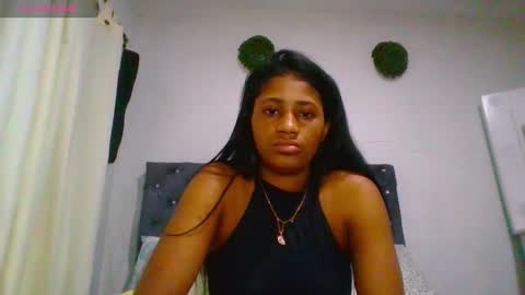 Snapshot of kiss_violet chatting on January 15, 11:19 pm Violet online show from January 15, 11:19 pm