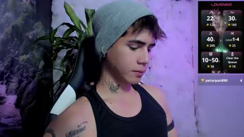 kiss_whitee online show from February 14, 8:33 am