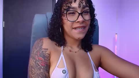 Snapshot of kisscocoaxo chatting on March 13, 9:32 pm cocoa online show from March 13, 9:32 pm