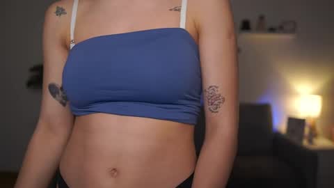 Sisi online show from March 9, 2:54 pm