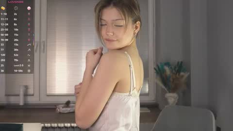 Lola online show from February 22, 7:23 pm