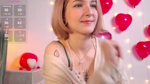 Snapshot of kisskiss_muah chatting on February 11, 2:24 pm Kate  online show from February 11, 2:24 pm