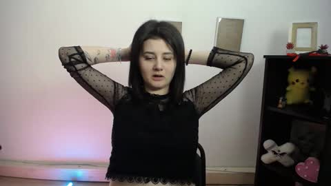 kissleoxx online show from March 5, 12:45 pm