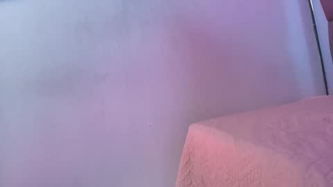 BELLA FLAME online show from October 4, 7:01 pm