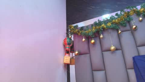 BELLA FLAME online show from December 15, 7:18 pm