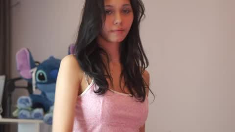 Snapshot of kissmesloww chatting on April 8, 1:33 pm Snezhana online show from April 8, 1:33 pm