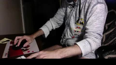 Snapshot of kissofbanned1983 chatting on October 8, 10:13 am kissofbanned1983 online show from October 8, 10:13 am