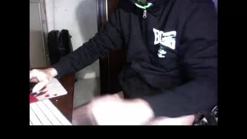 Snapshot of kissofbanned1983 chatting on November 28, 12:08 pm kissofbanned1983 online show from November 28, 12:08 pm