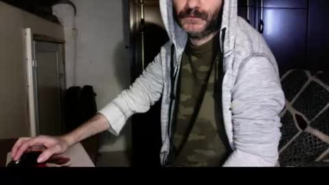 Snapshot of kissofbanned1983 chatting on November 29, 9:34 am kissofbanned1983 online show from November 29, 9:34 am