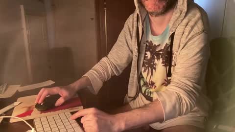 kissofbanned1983 online show from April 29, 8:07 am