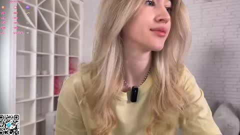 Snapshot of kissyourtessa chatting on June 4, 2:28 am Tessa online show from June 4, 2:28 am