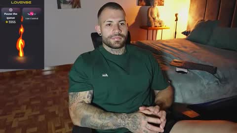 kite__ online show from February 18, 11:55 pm