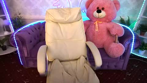 kitness online show from January 23, 8:02 pm