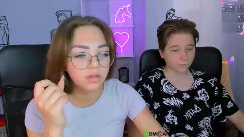 kitniss online show from September 25, 6:39 am