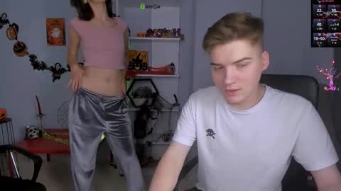 kitniss online show from October 29, 8:21 pm