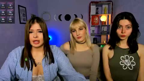 kitniss online show from April 26, 7:11 pm