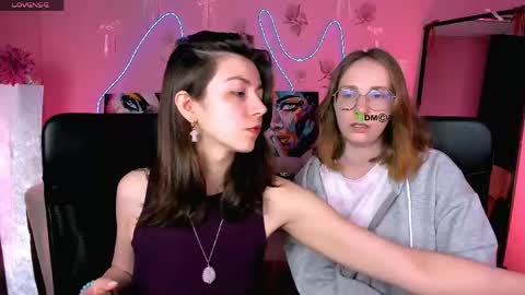 Snapshot of kitniss_dreamy chatting on May 10, 7:08 pm kitniss online show from May 10, 7:08 pm