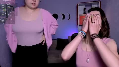 Snapshot of kitniss_dreamy chatting on May 30, 7:33 pm kitniss online show from May 30, 7:33 pm