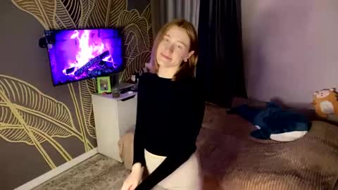 Tanesha online show from May 2, 2:55 pm