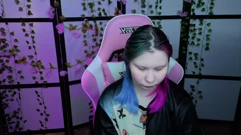 Snapshot of kitsune_little chatting on May 23, 8:07 am kitsune_little online show from May 23, 8:07 am