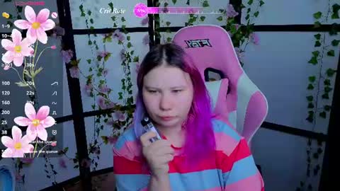 Snapshot of kitsune_little chatting on August 5, 10:29 am kitsune_little online show from August 5, 10:29 am