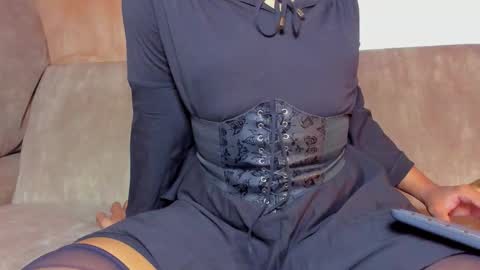 Kitsune-sama online show from November 5, 1:33 pm