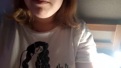 kitsuneniki online show from January 5, 7:06 pm