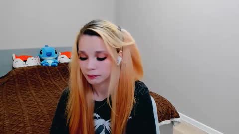 Alissa online show from October 9, 7:01 pm