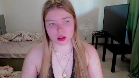 Jennyblonde and Emmabrunette online show from May 27, 1:30 pm