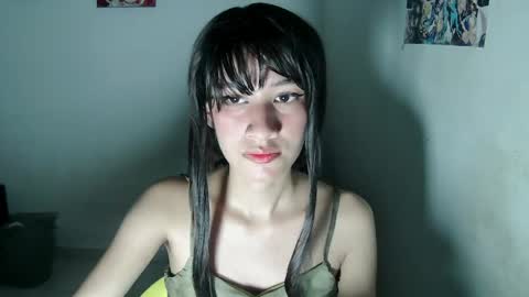 Snapshot of kitten_punches01 chatting on May 26, 6:20 am kitten_punches01 online show from May 26, 6:20 am
