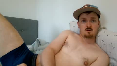 Snapshot of kittenfoxxx chatting on July 13, 1:36 pm kittenfoxxx online show from July 13, 1:36 pm