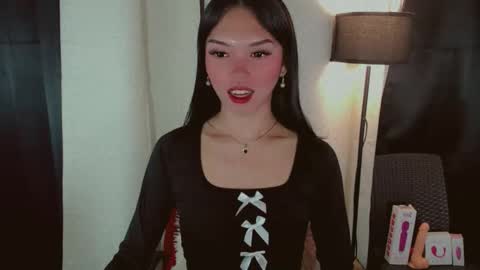 Snapshot of kitteylovesyou chatting on October 23, 9:13 pm KITTY online show from October 23, 9:13 pm