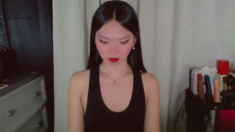 Snapshot of kitteylovesyou chatting on June 4, 9:10 pm KITTY online show from June 4, 9:10 pm