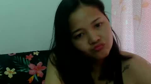 Snapshot of kittlyn chatting on March 13, 2:29 am kittlyn online show from March 13, 2:29 am