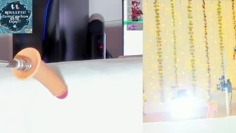Snapshot of kitty__rosse__ chatting on May 11, 10:10 am Kitty online show from May 11, 10:10 am