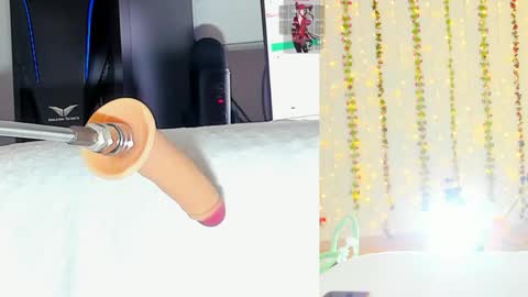 Snapshot of kitty__rosse__ chatting on May 13, 10:01 am Kitty online show from May 13, 10:01 am