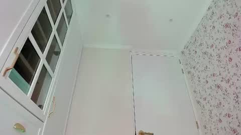 Snapshot of kitty__sophie chatting on July 19, 5:05 pm sophie online show from July 19, 5:05 pm