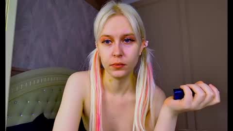 Evelyn online show from June 17, 7:44 am