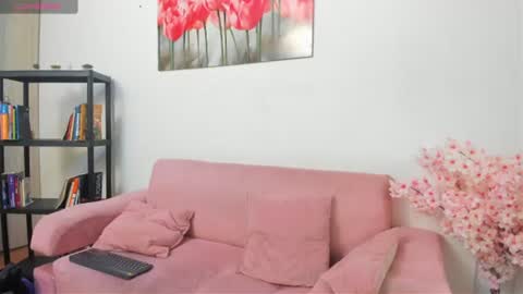 Snapshot of kitty_f00x chatting on June 30, 7:37 pm kitty_f00x online show from June 30, 7:37 pm