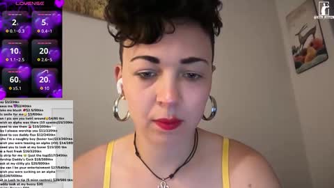 kitty_fitty29 online show from February 13, 3:24 am