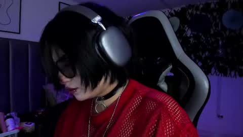 Snapshot of kitty_gang chatting on July 1, 1:29 am Camila online show from July 1, 1:29 am
