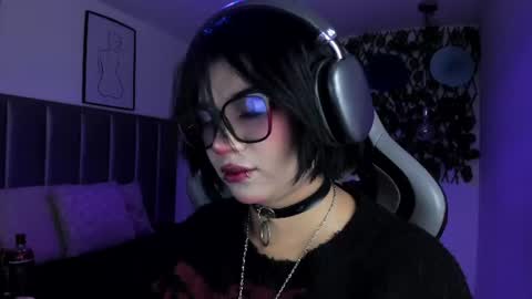 Snapshot of kitty_gang chatting on July 2, 1:05 am Camila online show from July 2, 1:05 am
