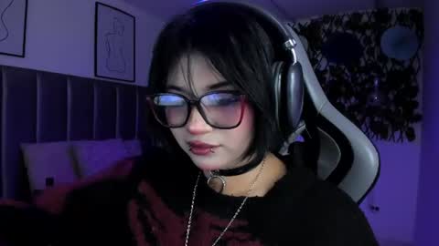 Snapshot of kitty_gang chatting on July 2, 3:23 am Camila online show from July 2, 3:23 am
