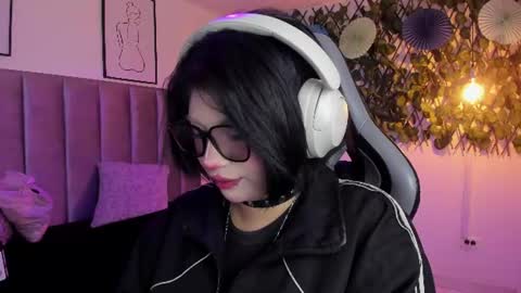 Snapshot of kitty_gang chatting on August 7, 12:45 am Camila online show from August 7, 12:45 am