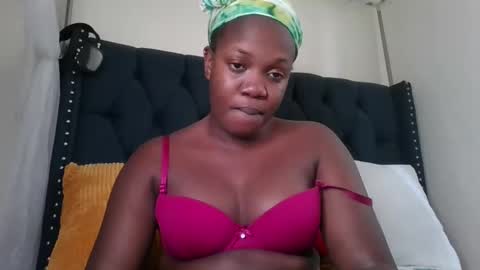 Snapshot of kitty_kerry chatting on October 31, 7:09 am kitty_kerry online show from October 31, 7:09 am