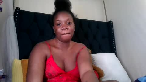 Snapshot of kitty_kerry chatting on July 11, 1:03 pm kitty_kerry online show from July 11, 1:03 pm